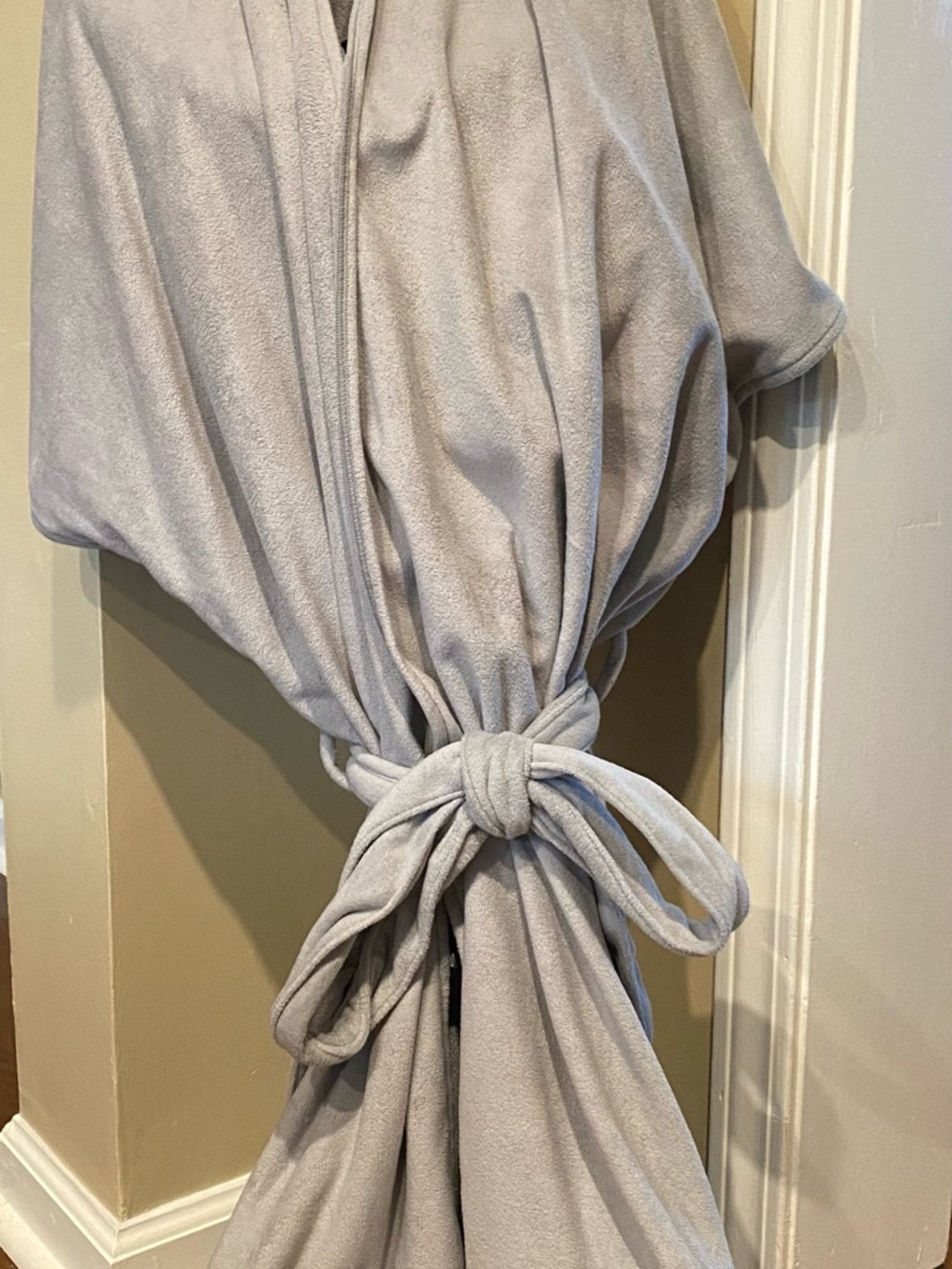 Norwex Graphite Robe with Turquoise Trim - Picture 2 of 4
